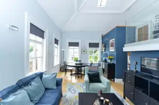 Apartment 1 19 The Walled GardenImage 4