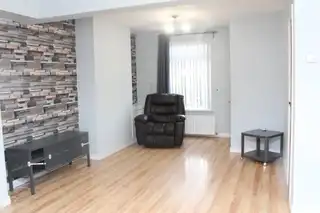 105 Connsbrook AvenueImage 4