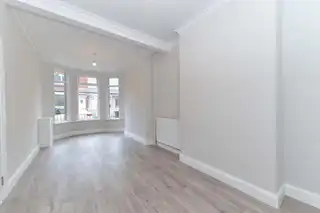 4 Lichfield AvenueImage 4