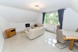 Apartment 17 Sandown Court 82 Sandown RoadImage 6