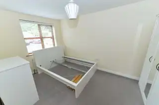 Apartment 10 Scotts Gate 79 Abetta ParadeImage 5