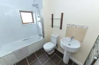 Apartment 10 Scotts Gate 79 Abetta ParadeImage 8