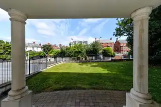 Apt 2 131 Upper Newtownards RoadImage 11