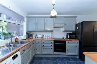 5 Humber CourtImage 9