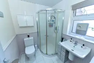 5 Humber CourtImage 16