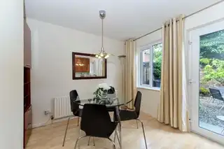 3 Hopedene MewsImage 6