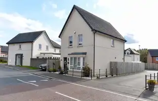 Image 1 for 15 Millmount Village Square