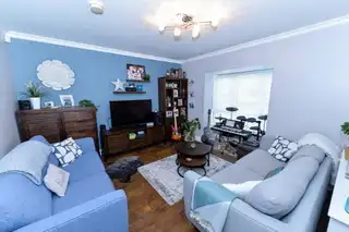 15 Millmount Village SquareImage 6