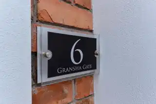 6 Gransha GateImage 2