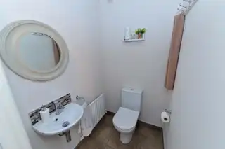 6 Gransha GateImage 9
