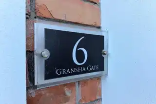 6 Gransha GateImage 2