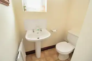 9 Riverside AvenueImage 11