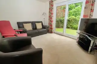 9 Riverside AvenueImage 6