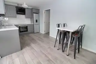 64 Meadowvale CrescentImage 4