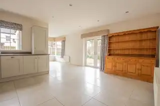 52 The OaksImage 6