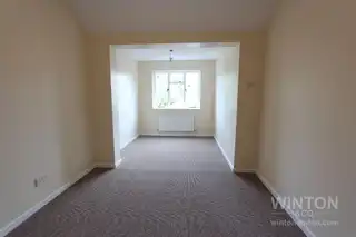 54 High StreetImage 8