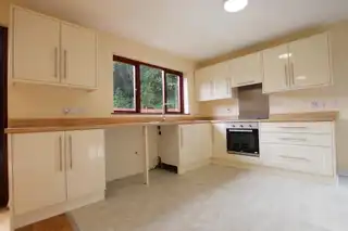 35 AshbourneImage 4