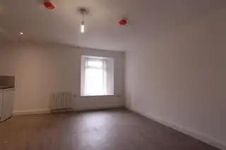 Apt 4 54A Main StreetImage 4