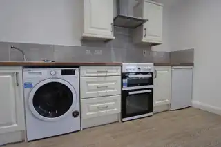 Apt 4 54A Main StreetImage 3