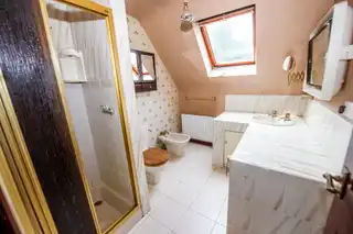 6 College CloseImage 28