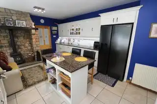 3 Willand CloseImage 8
