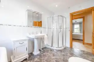 1 Colebrooke Park RoadImage 32