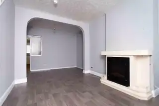 21 Glenside ParadeImage 3