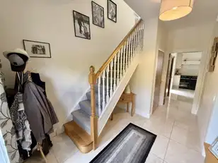 12 Crewroe AvenueImage 4