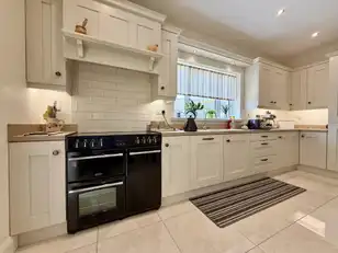 12 Crewroe AvenueImage 11