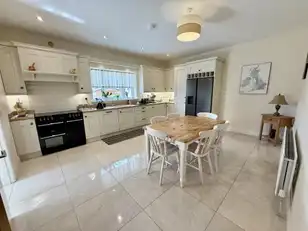 12 Crewroe AvenueImage 10