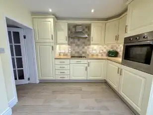 11 Grove TerraceImage 9