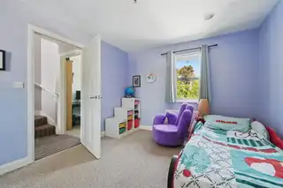 39 Loughshore CourtyardImage 21