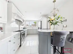 52 Park ViewImage 9