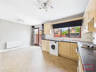24 Brannock MeadowsImage 6