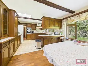 1 Greendale CrescentImage 9