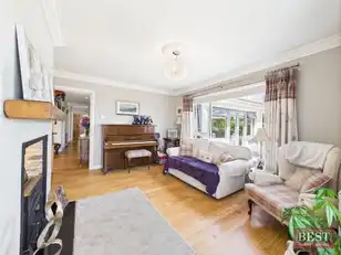 6 Cedar MewsImage 10