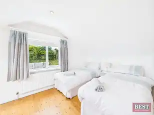 6 Cedar MewsImage 20