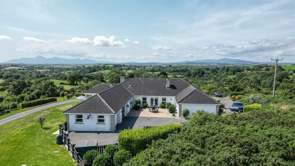 Properties for Sale and to Rent in Northern Ireland