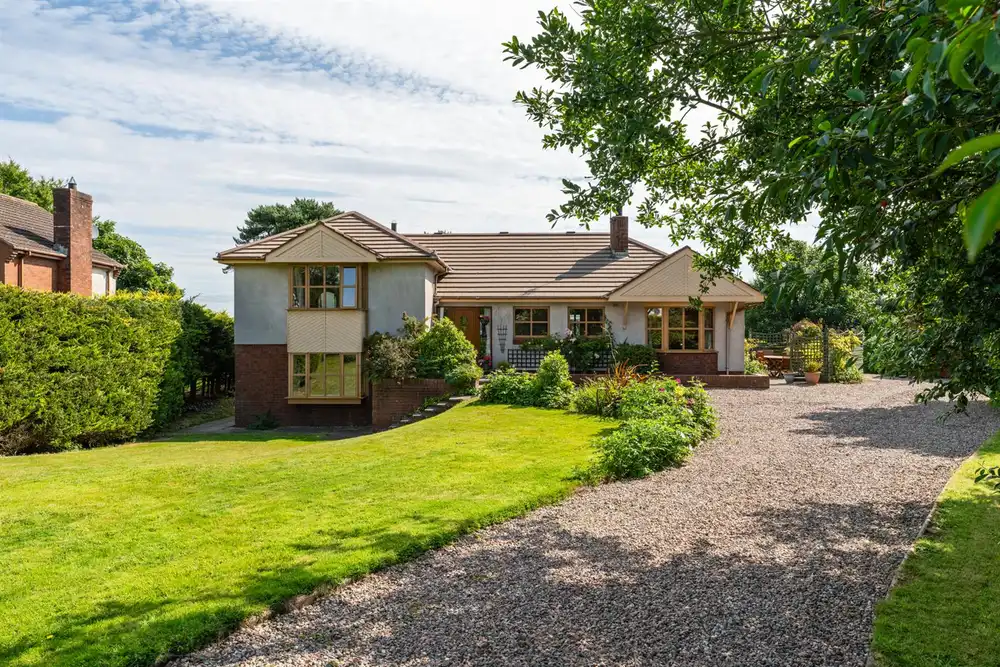 Properties for Sale and to Rent in Northern Ireland